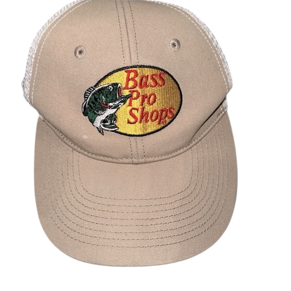 Bass Pro Shop tan fish hat